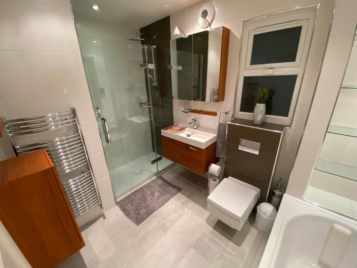 Private Rooms In Excellent Family House ,Zone 2 Londyn Zewnętrze zdjęcie