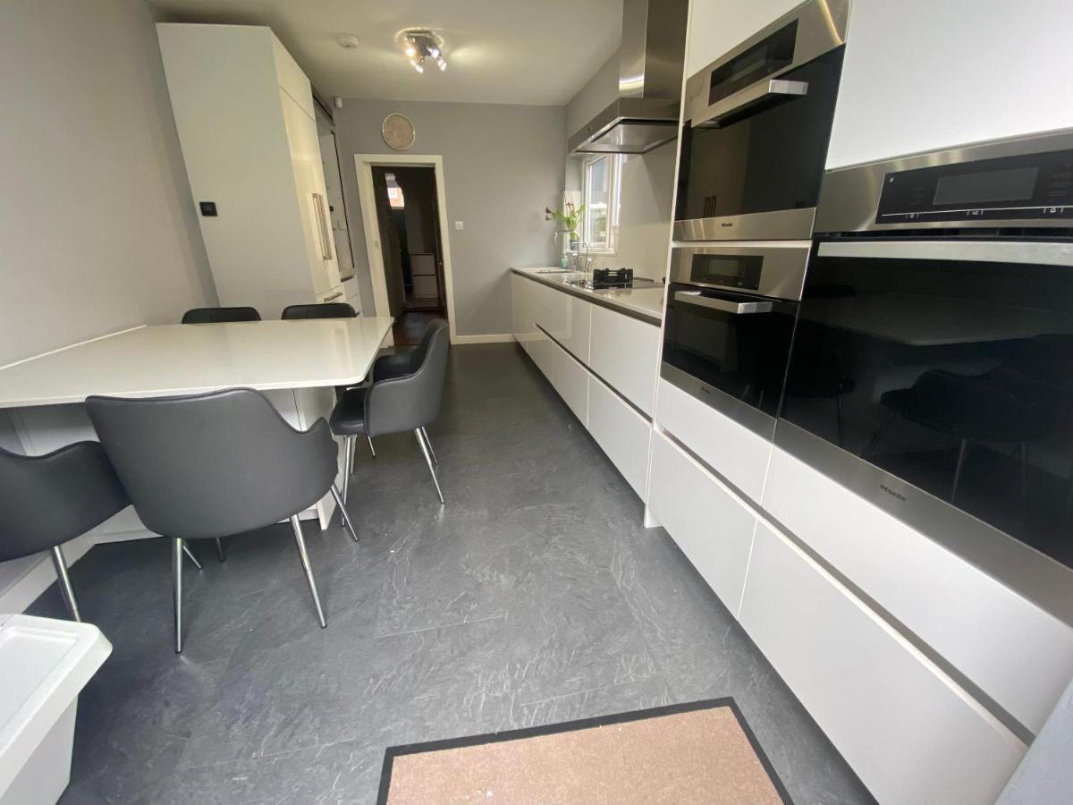Private Rooms In Excellent Family House ,Zone 2 Londyn Zewnętrze zdjęcie