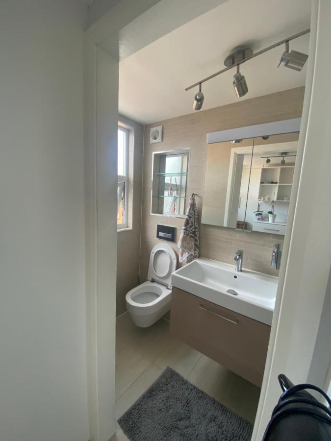 Private Rooms In Excellent Family House ,Zone 2 Londyn Zewnętrze zdjęcie
