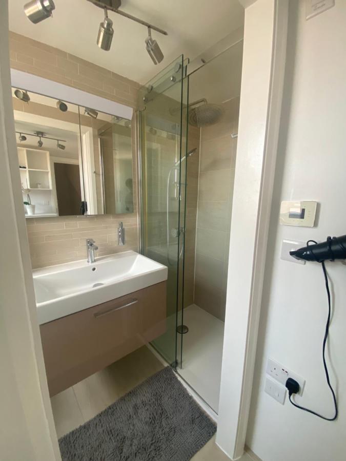 Private Rooms In Excellent Family House ,Zone 2 Londyn Zewnętrze zdjęcie
